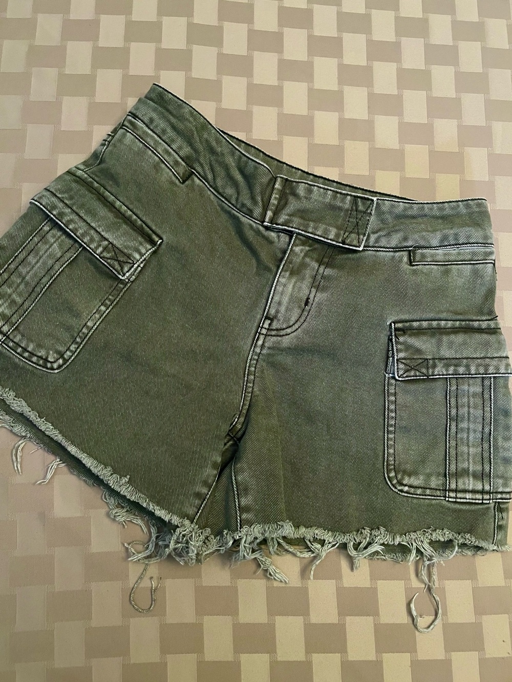 Urban Outfitters BDG NWT Women A-Line Denim Cargo Short Olive Size 25